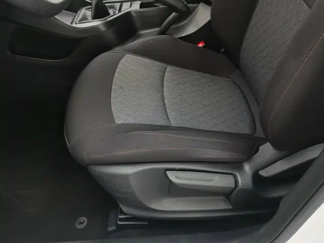 Roewe i5 — Фото автомобиля 20