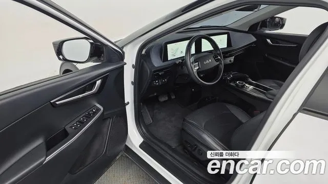 Kia EV6 — Фото автомобиля 10
