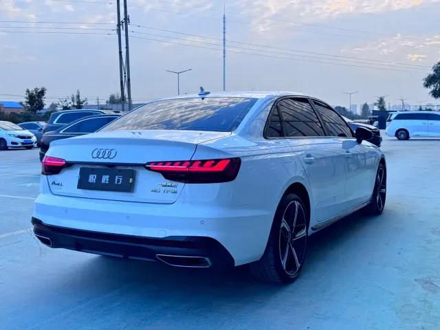 Audi A4L — Фото автомобиля 7