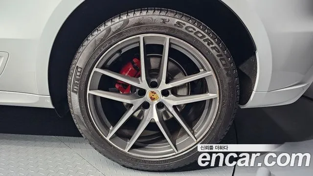 Porsche Macan — Фото автомобиля 20