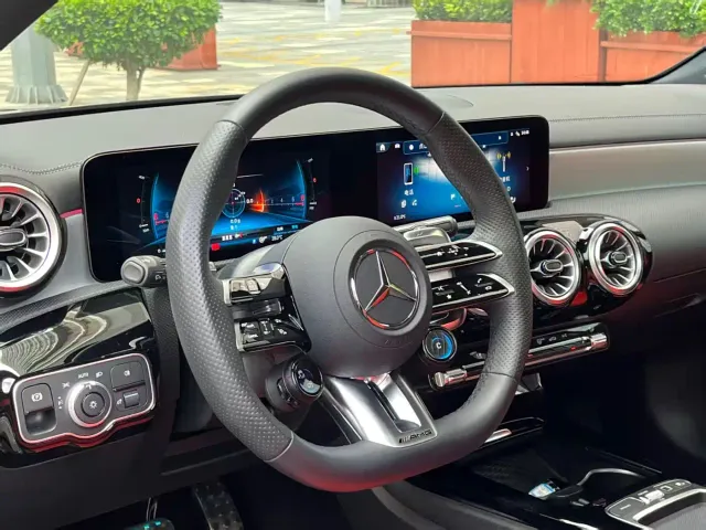 Mercedes-Benz A-Class AMG — Фото автомобиля 14