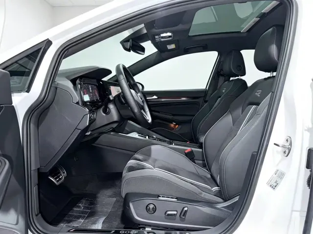 Volkswagen Golf — Фото автомобиля 10