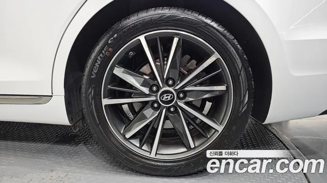 Hyundai Grandeur Новый Grandeur IG — Фото автомобиля 21