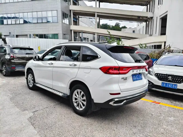 Haval M6 — Фото автомобиля 10