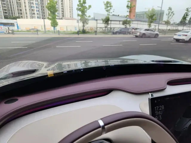 Xiaomi YU7 — Фото автомобиля 14