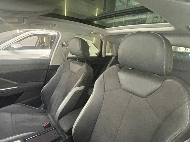 Audi Q3 — Фото автомобиля 11