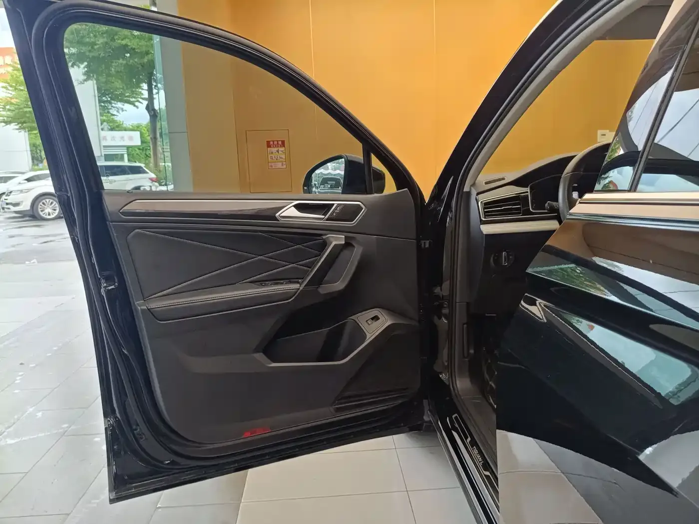 Volkswagen Tiguan L 2022 330TSI Automatic 2WD Smart Edition — Фото автомобиля 7