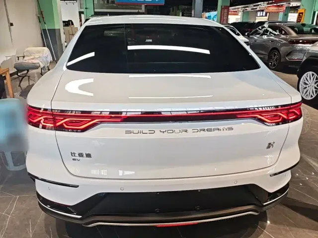 BYD Han — Фото автомобиля 5