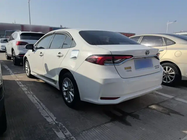 Toyota Corolla — Фото автомобиля 4