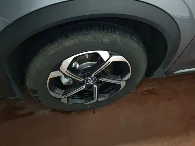 BYD Yuan PLUS — Фото автомобиля 22