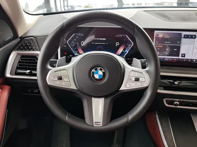 BMW X5 — Фото автомобиля 13