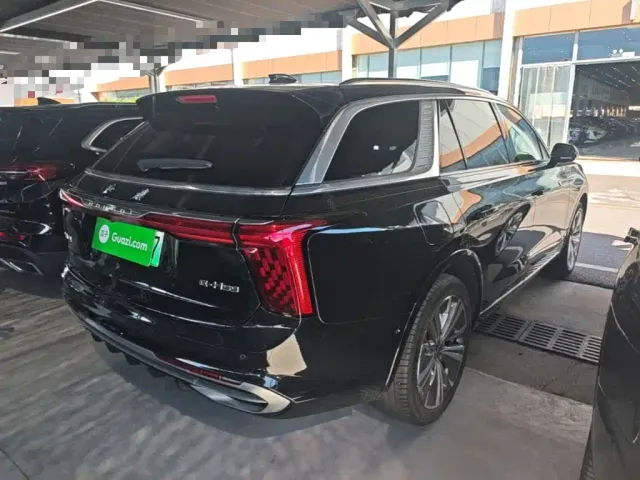 Hongqi E-HS9 — Фото автомобиля 6