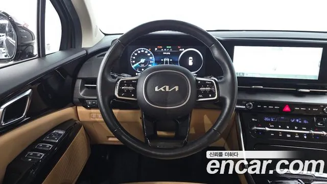Kia Carnival Generation 4 — Фото автомобиля 12