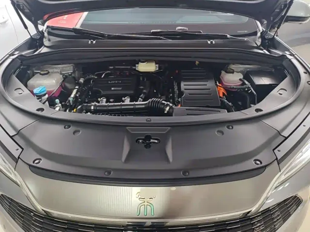 BYD Song L DM-i — Фото автомобиля 19