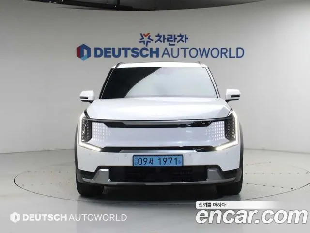 Kia EV9 — Фото автомобиля 3