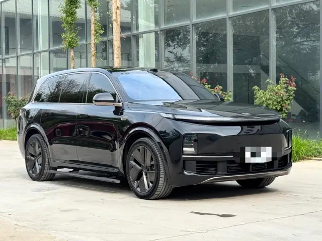 Li Auto L9 — Фото автомобиля 3