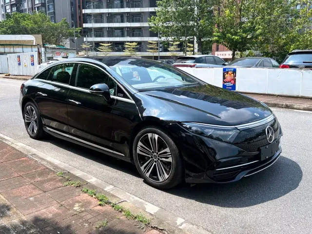 Mercedes-Benz EQS — Фото автомобиля 3