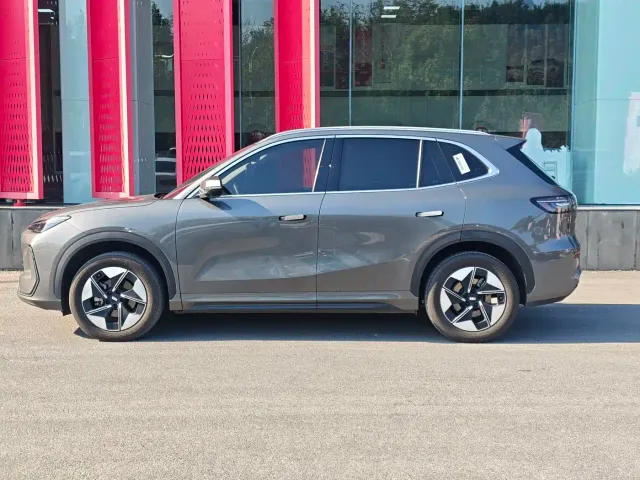 Geely Galaxy E5 — Фото автомобиля 4