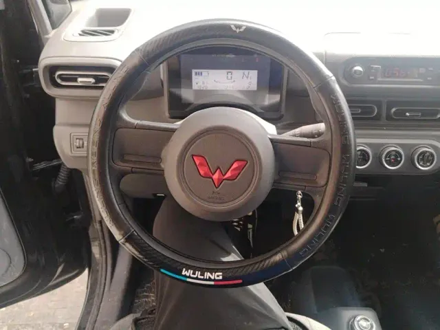 Wuling Zhiguang NEV — Фото автомобиля 15