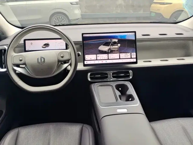 Leapmotor Leapmotor B01 2025 Model 550 Smart Edition — Фото автомобиля 12