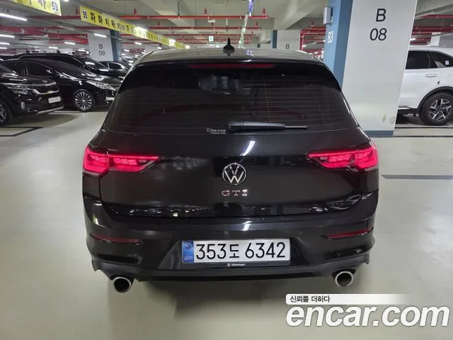 Volkswagen Golf 8th Gen — Фото автомобиля 2
