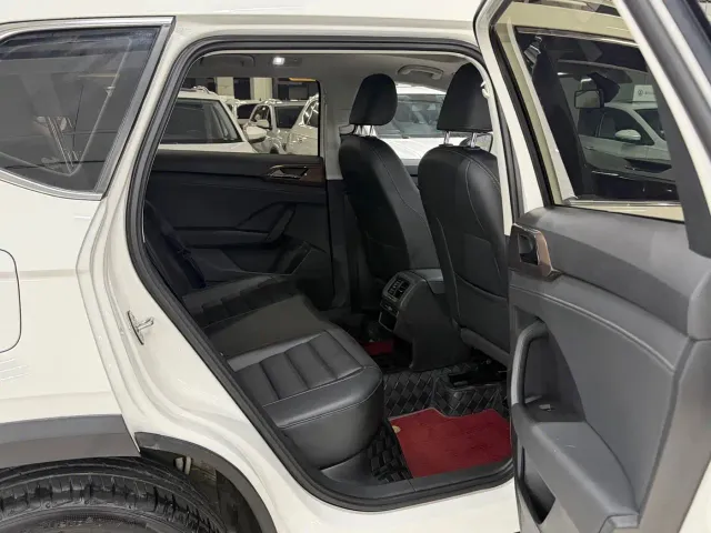 Volkswagen Tharu — Фото автомобиля 12