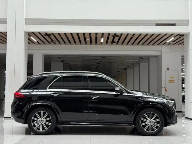 Mercedes-Benz GLE-Class — Фото автомобиля 4