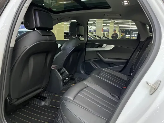 Audi A4L — Фото автомобиля 10