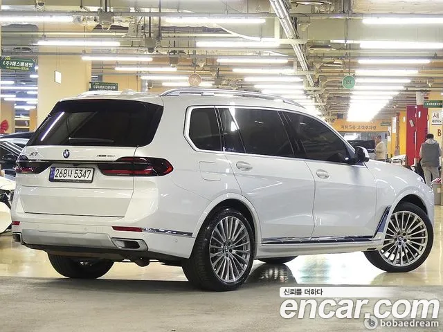 BMW X7 — Фото автомобиля 3