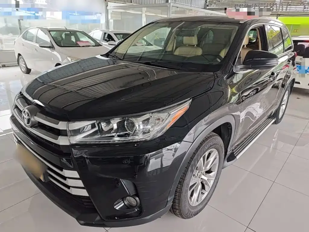 Фотография автомобиля — Toyota Highlander