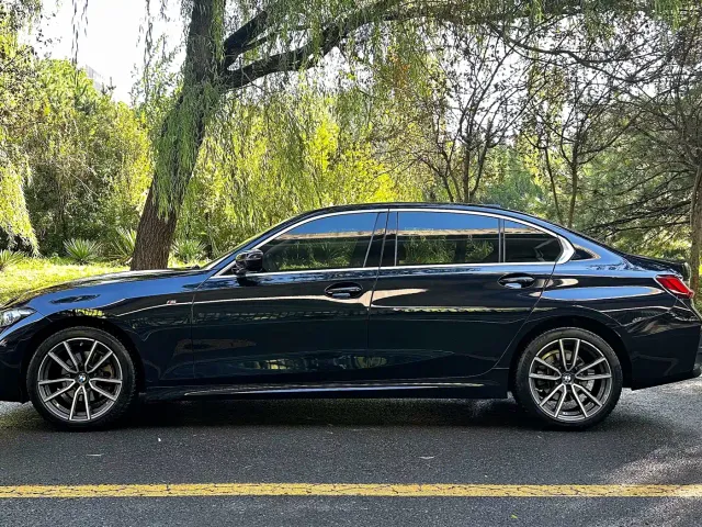 BMW 3 Series — Фото автомобиля 3