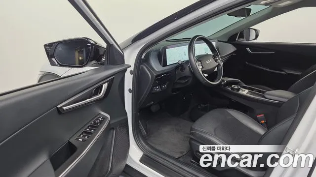 Kia EV6 — Фото автомобиля 10