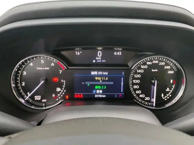 Cadillac CT4 — Фото автомобиля 14