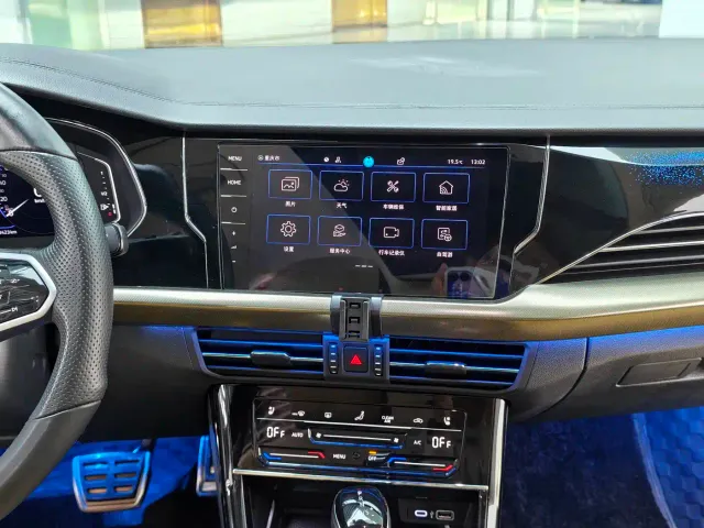 Volkswagen Passat — Фото автомобиля 13