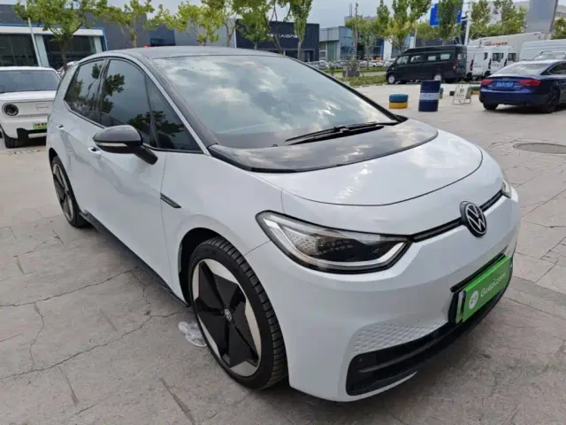 Volkswagen ID.3 — Фото автомобиля 3