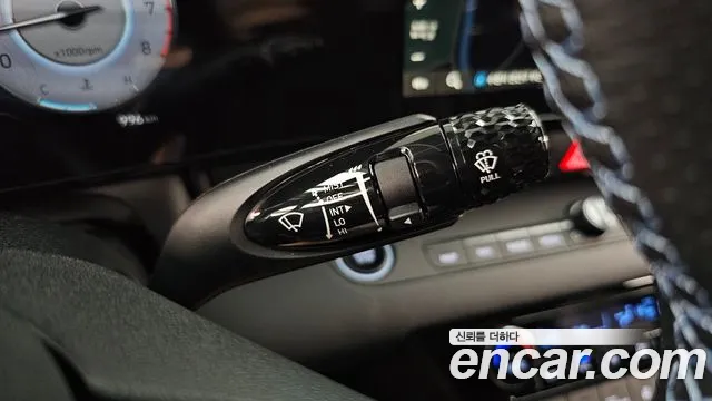 Hyundai AVANTE — Фото автомобиля 24