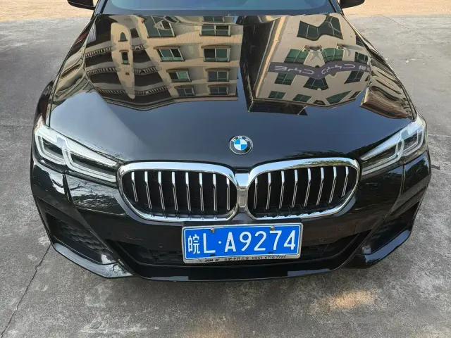 BMW 5 Series — Фото автомобиля 2