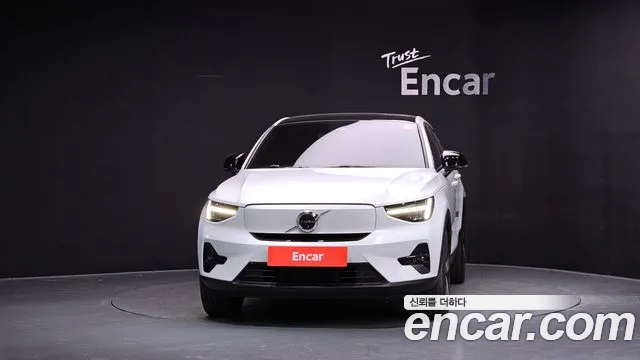 Volvo C40 Recharge — Фото автомобиля 3
