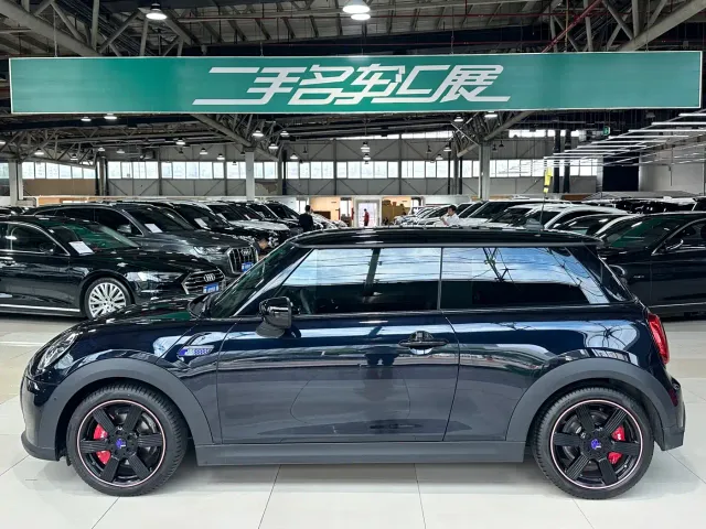 MINI Hatch — Фото автомобиля 7