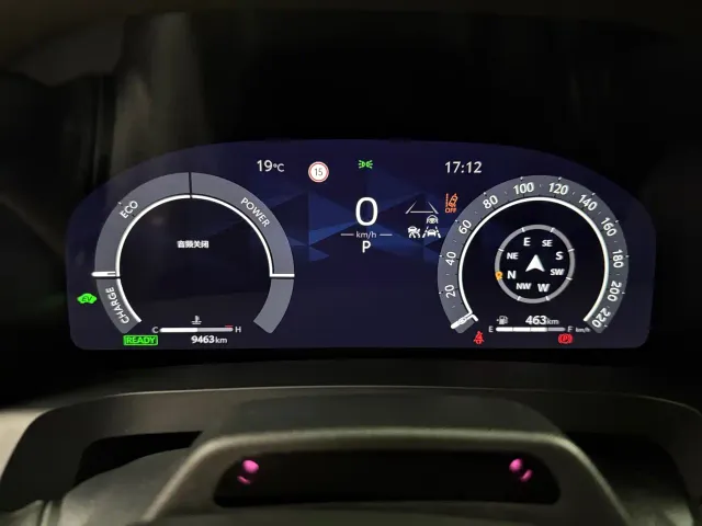 Toyota Alphard — Фото автомобиля 8