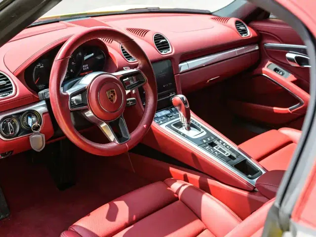 Porsche 718 — Фото автомобиля 3
