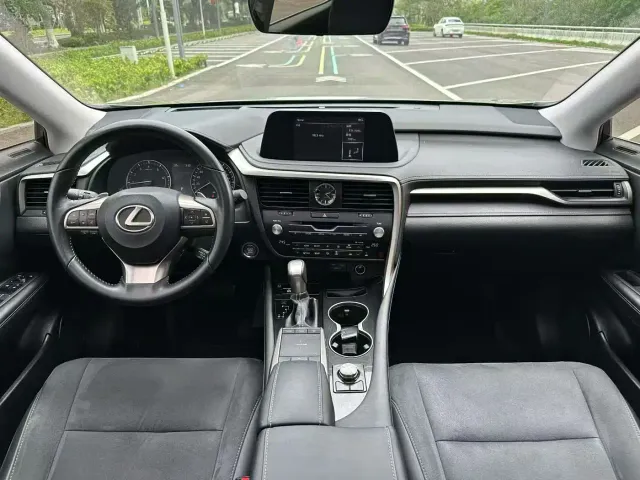 Lexus RX — Фото автомобиля 7
