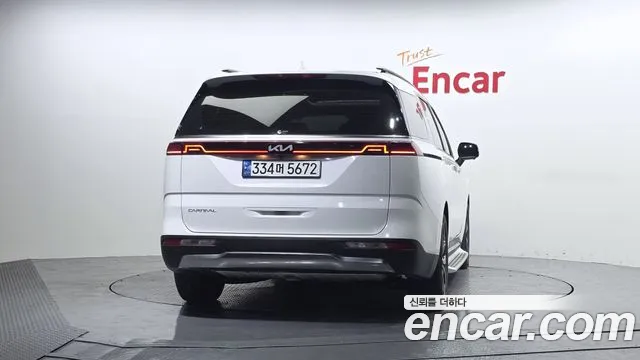 Kia Canival Carnival 4 поколение Дизель 9 мест Signature — Фото автомобиля 4