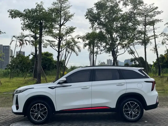 Changan CS75 Plus — Фото автомобиля 21