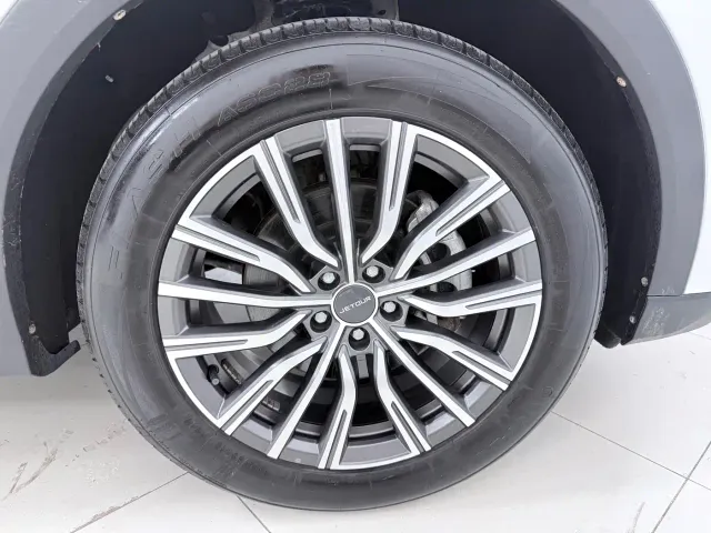 Jetour X70 Plus — Фото автомобиля 26