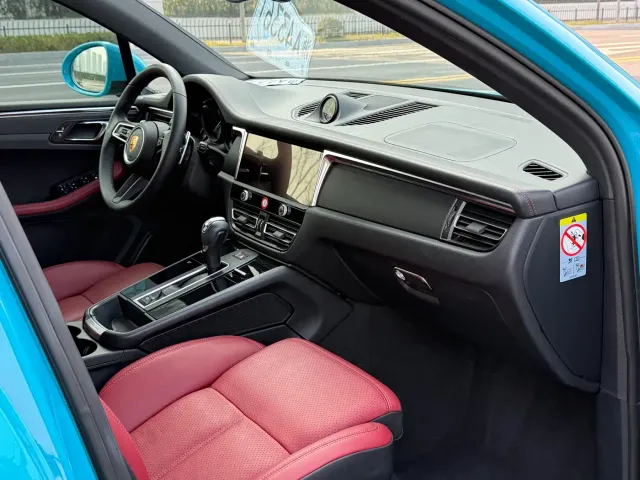 Porsche Macan — Фото автомобиля 9