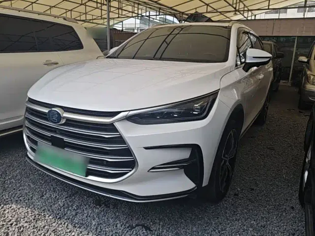Фотография автомобиля — BYD Tang