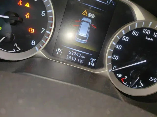 Nissan Terra — Фото автомобиля 8