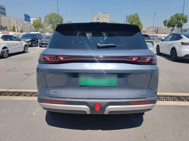 BYD Hai Shi 07 DM-i — Фото автомобиля 5