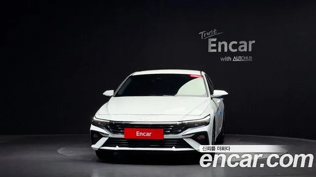Hyundai Avante — Фото автомобиля 3